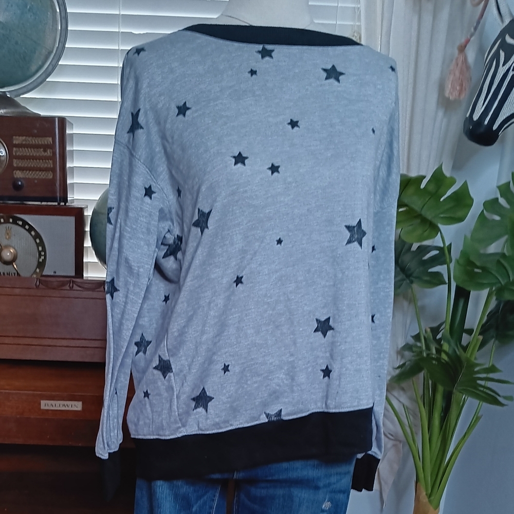 Splendid lightweight star sweatshirt